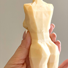 Load image into Gallery viewer, Diamond Scented Body Candle - Unknown Fragrance - small damage SALE item