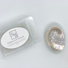 Load image into Gallery viewer, Bergamot and Patchouli Soy Wax Melts
